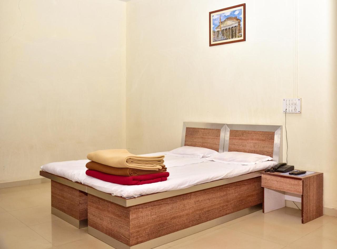 פונה Surya Shibir Resort מראה חיצוני תמונה
