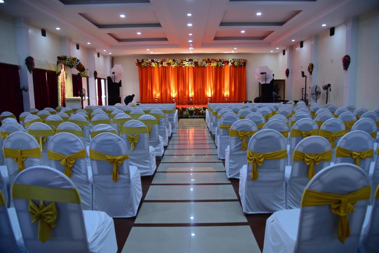 פונה Surya Shibir Resort מראה חיצוני תמונה