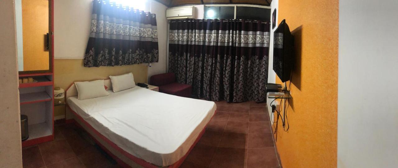 פונה Surya Shibir Resort מראה חיצוני תמונה